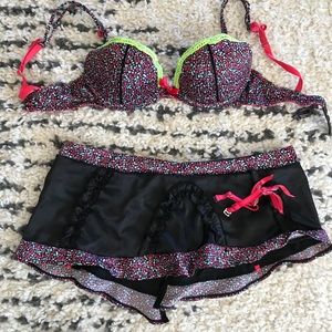 Victorias Secret bra 32C and skirt small